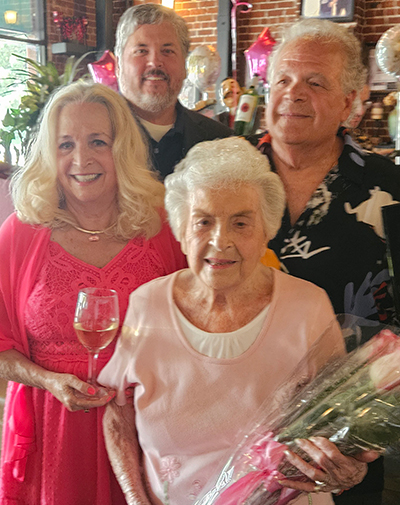Antoinette Hewlett, Centenarian